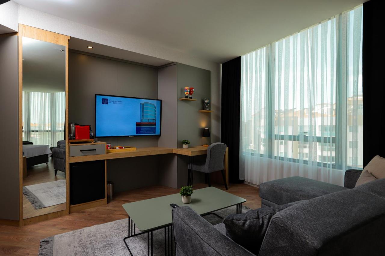 Brand Business Hotel Корлу Экстерьер фото
