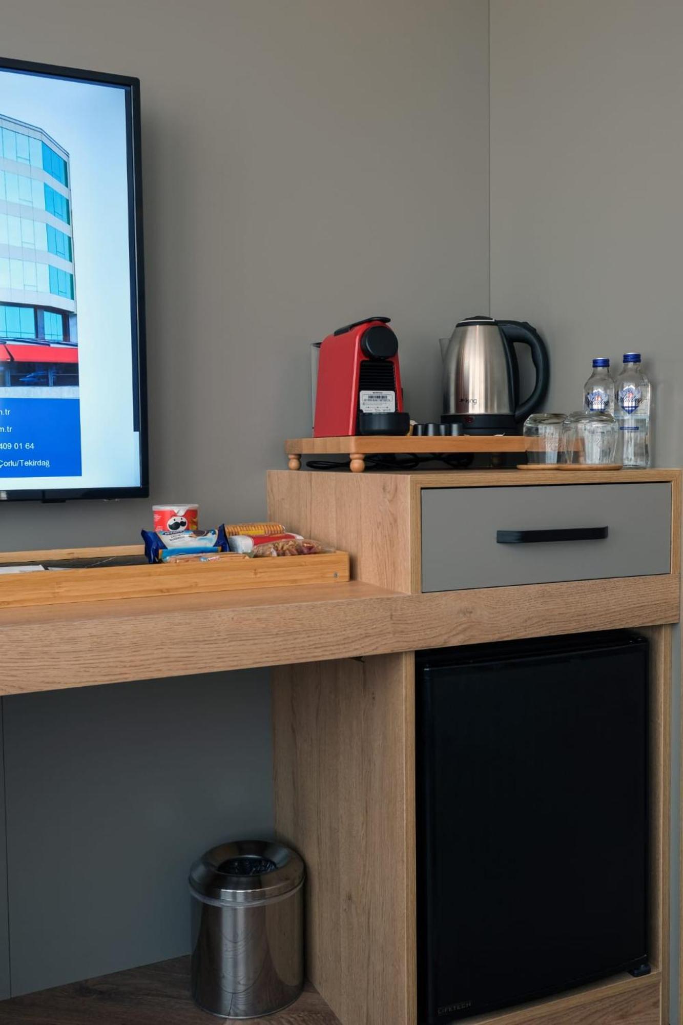 Brand Business Hotel Корлу Экстерьер фото